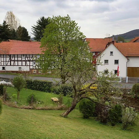 Apartment Mit Eigener Terrasse In Homberg, Cleaning Included