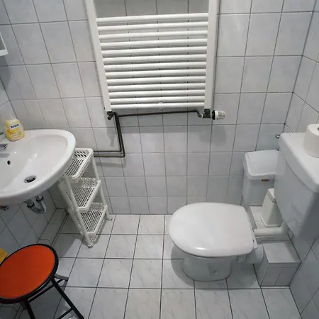 Mit Eigener Terrasse In Homberg, Cleaning Included Apartment Rodemann